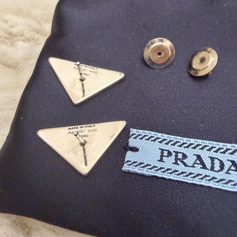 PRADA 三角牌耳環-7
