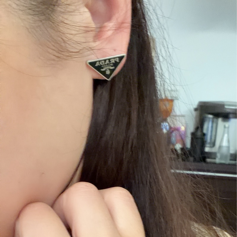 PRADA 三角牌耳環-14
