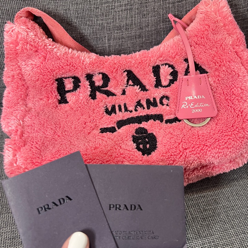 宋智雅同款Prada Re-Edition 2000 桃粉色毛巾布手提包 (附保卡)-1