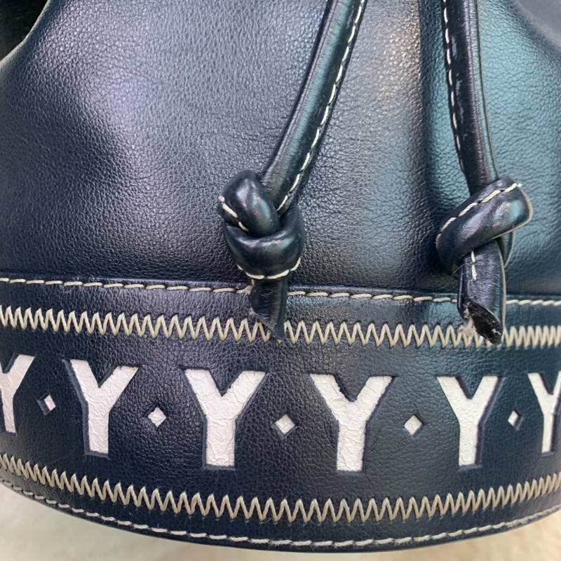 YSL 藍色水桶金扣 XB922-3