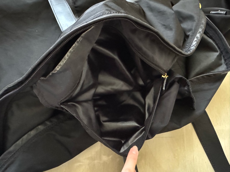 Celine travel bag/ Tote Bag 黑色防水旅行包 托特包 輕型-21