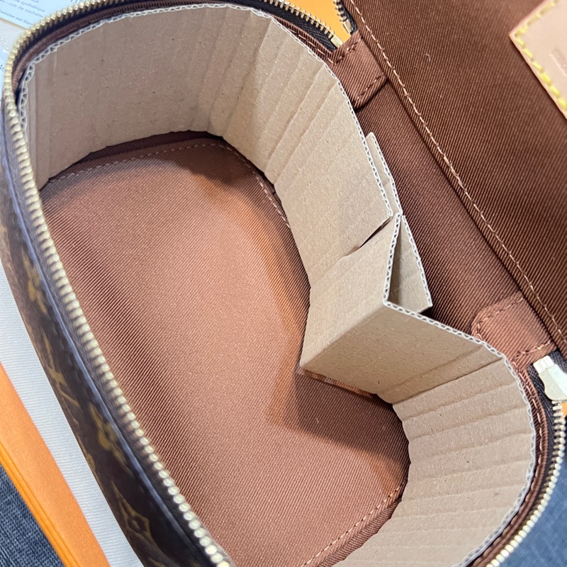 全新Louis Vuitton Nice Mini (尼斯迷你) 梳洗袋/化妝箱-13