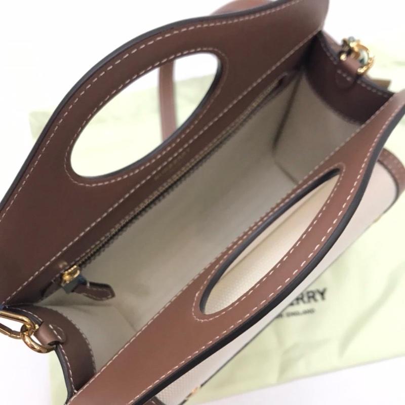 Burberry pocket bag-3
