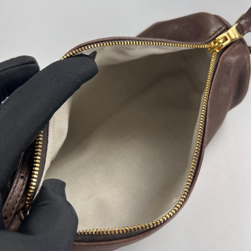 MIUMIU 5NE851 咖色舊化納帕皮革化妝袋-5