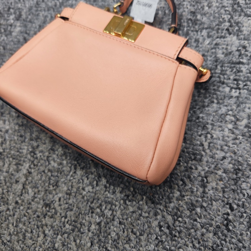 Fendi Peekaboo mini迷你粉色金扣-8