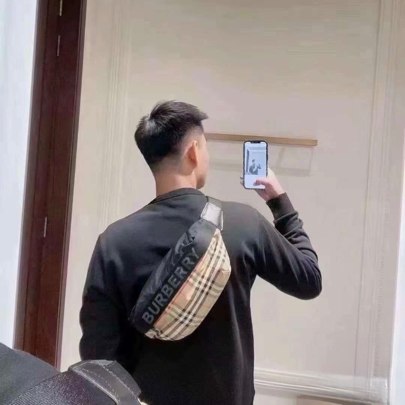 Burberry Bum bag-3
