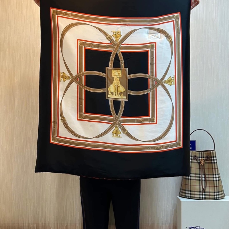 BURBERRY英國典藏圍巾印花絲緞寬鬆披肩/緋紅-7