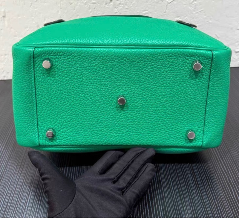 Hermes  lindy26薄荷綠銀扣z刻 膜都還在，有雨衣-5