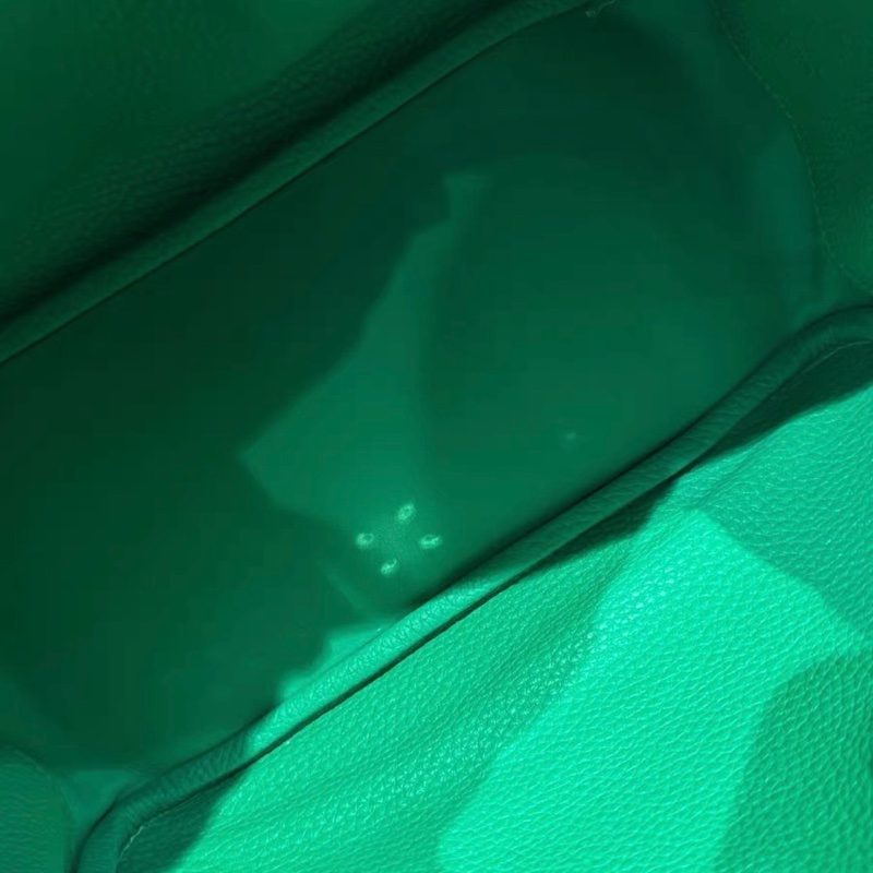 Hermes  lindy26薄荷綠銀扣z刻 膜都還在，有雨衣-7