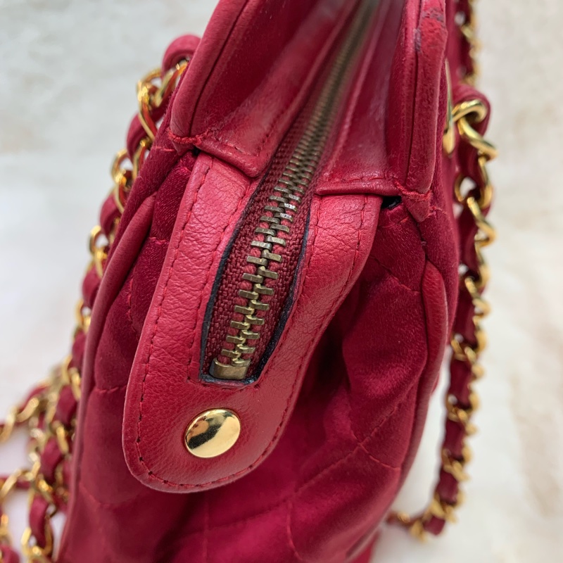 CHANEL  綢面紅色單肩包  XB217-3