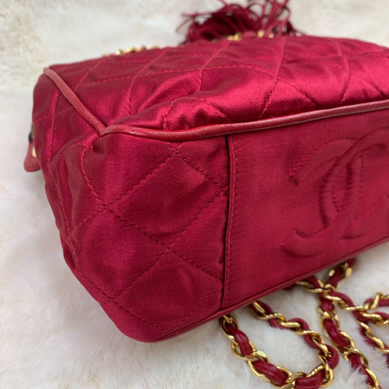 CHANEL  綢面紅色單肩包  XB217-6