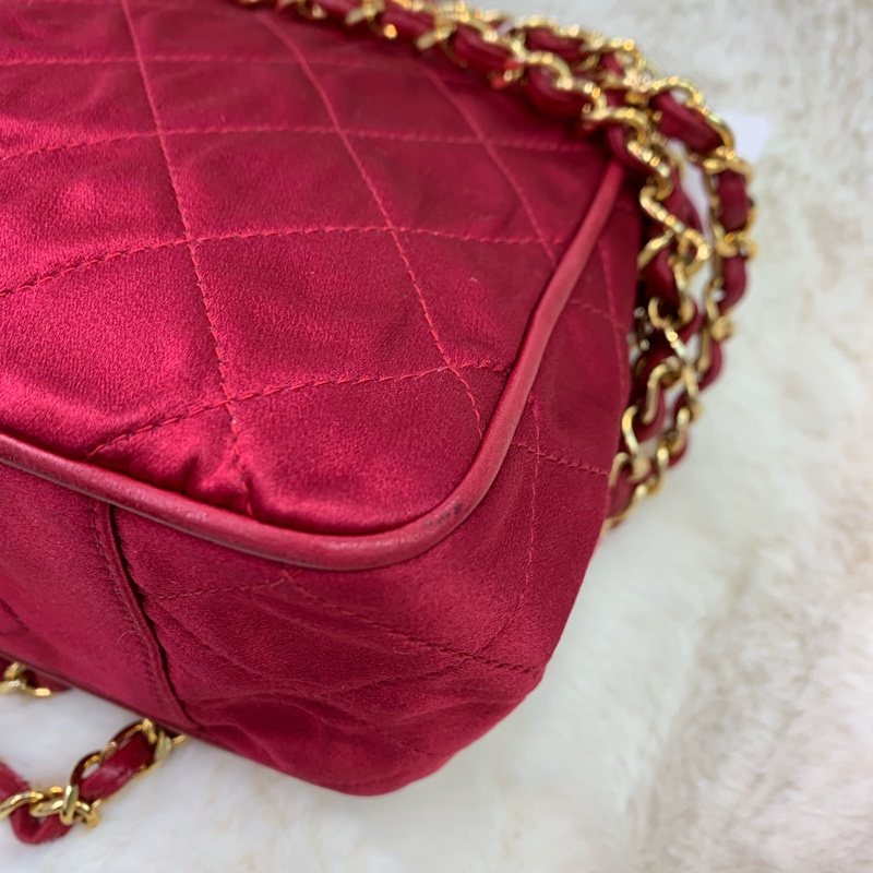 CHANEL  綢面紅色單肩包  XB217-7