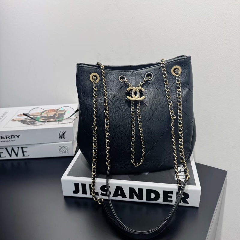 ✨Chanel 黑金嬉皮水桶包 有保卡 98新🖤-1