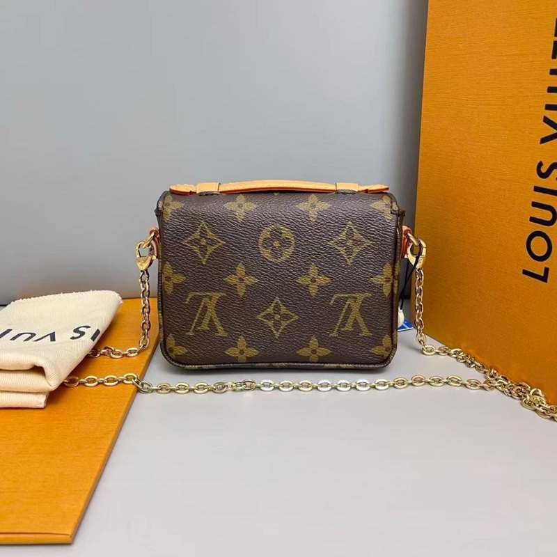 LV路易威登 老花mini郵差包 芯片-1