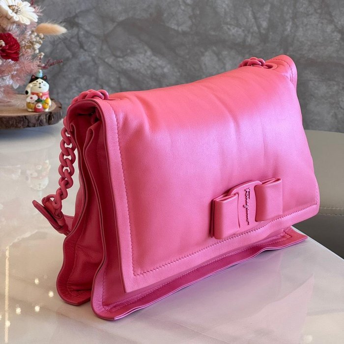 *SHIHNA名牌精品* Salvatore Ferragamo VIVA蝴蝶結小牛皮 粉色肩背包-2