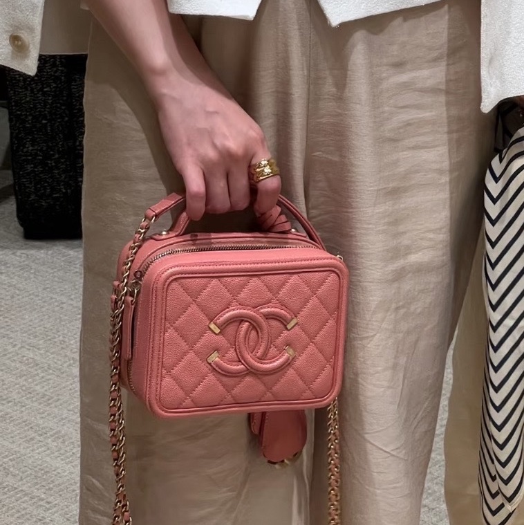 ✨Chanel 99新 全套 vanity case 粉金荔枝皮 盒子包 ❤️-0