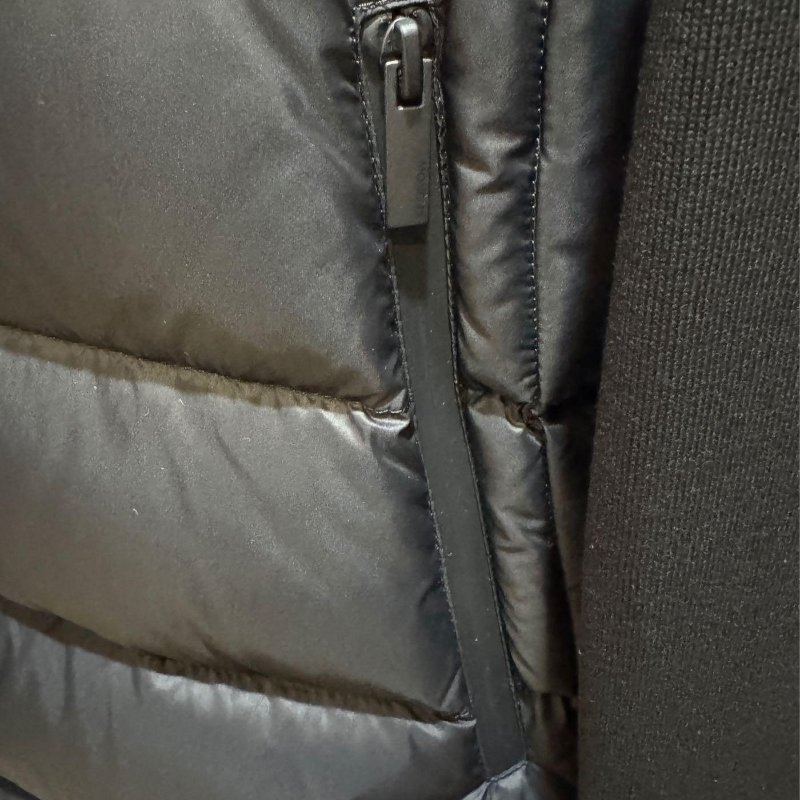 💎Han's house精品服飾💎moncler 拼接 羽絨 外套 黑牌 原價 46100-3