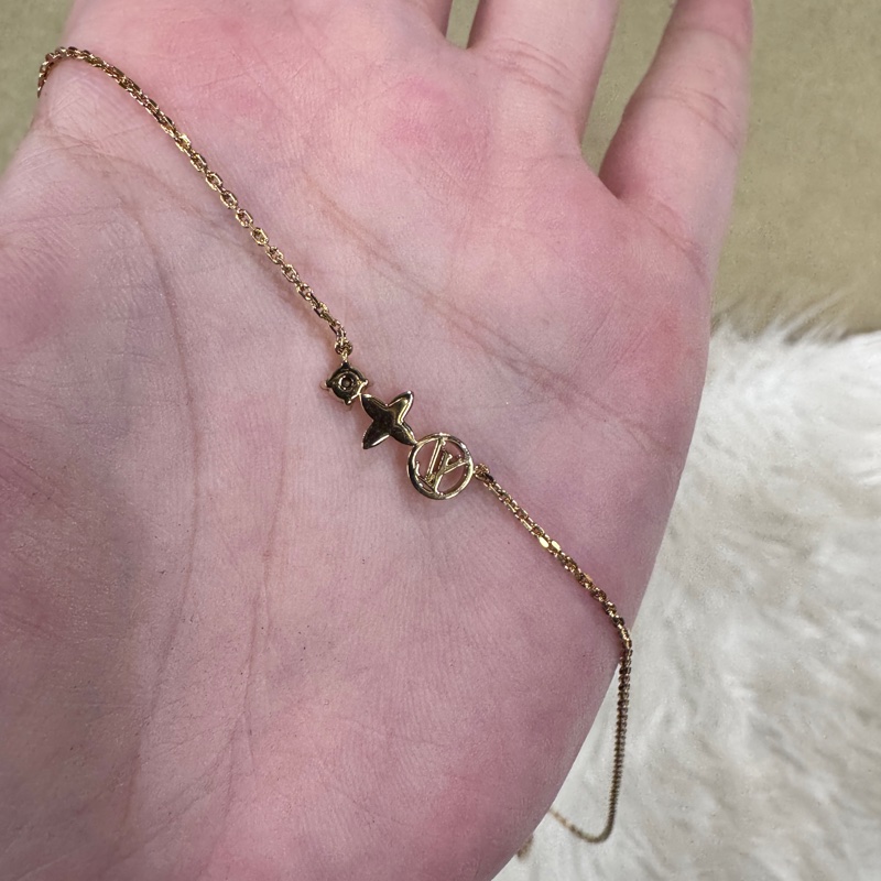 LV Petit Lousi 花卉單鑽項鍊 近全新-4