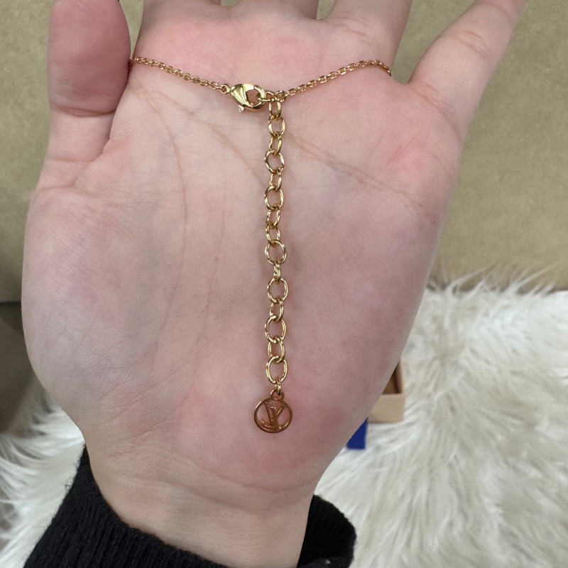 LV Petit Lousi 花卉單鑽項鍊 近全新-6