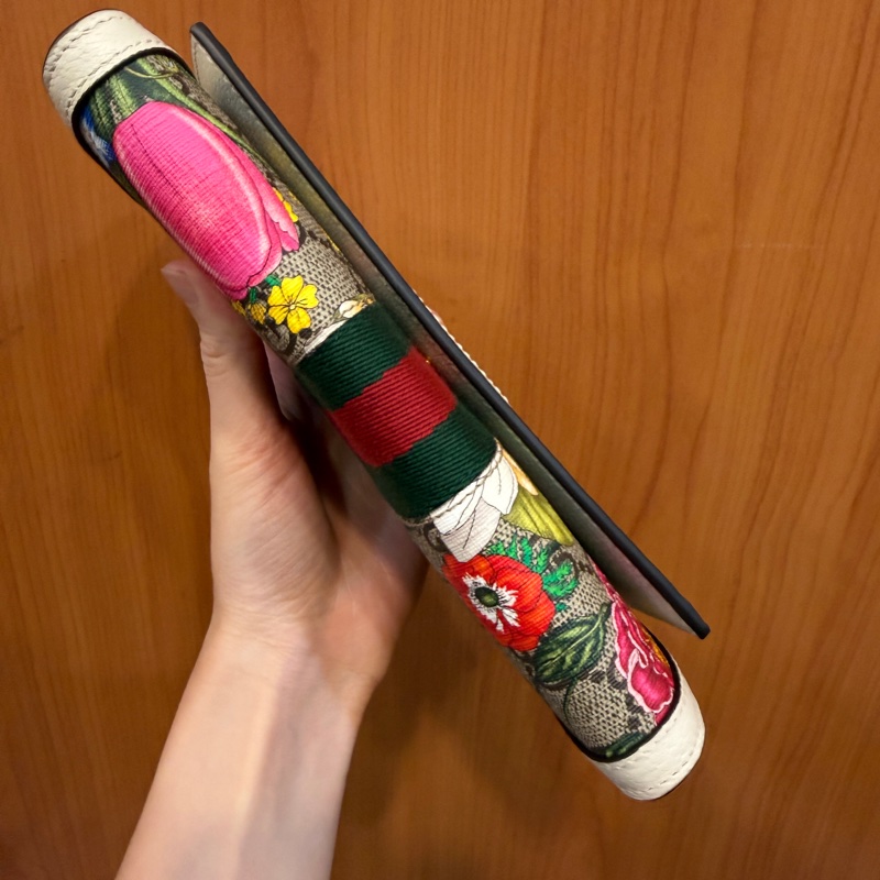 Gucci PVC花卉圖案白牛皮下蓋長夾-4