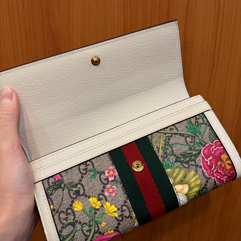 Gucci PVC花卉圖案白牛皮下蓋長夾-9