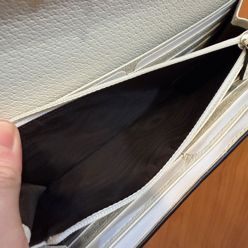 Gucci PVC花卉圖案白牛皮下蓋長夾-11