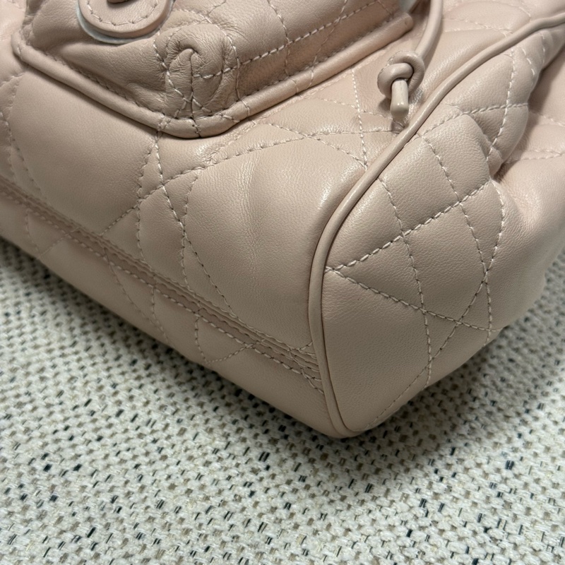 DIOR迪奧 Caro 可調節肩帶翻蓋開合 羊皮革拼牛皮革 雙肩包 小號 女款 粉色-6