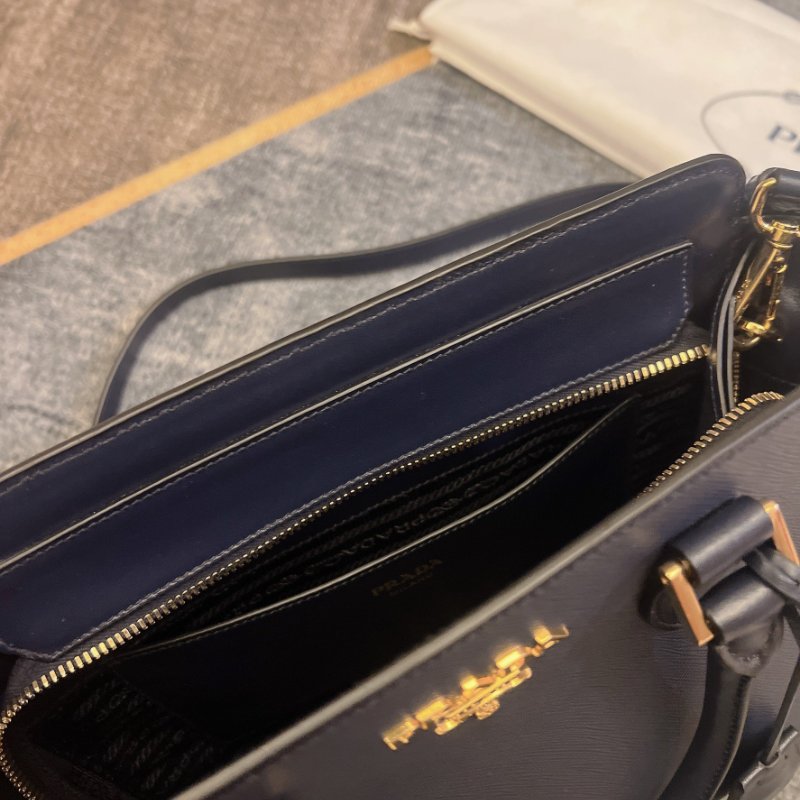 Prada 普拉達 經典手袋-1