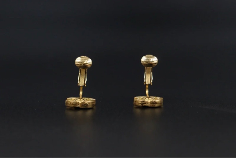 「JL精品代購」98新Chanel 香奈兒雙c鑲鑽耳夾-5