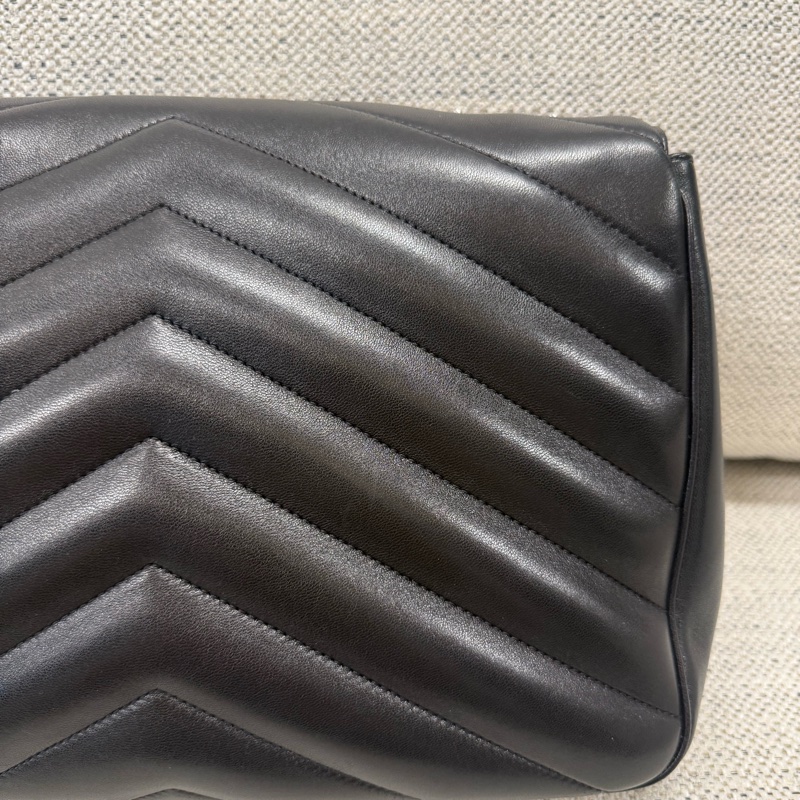 SAINT LAURENT聖羅蘭 LOULOU 絎縫字母Logo標識 小羊皮 單肩包 大號 女款 黑色-5