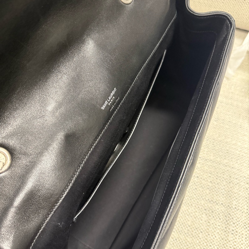 SAINT LAURENT聖羅蘭 LOULOU 絎縫字母Logo標識 小羊皮 單肩包 大號 女款 黑色-18
