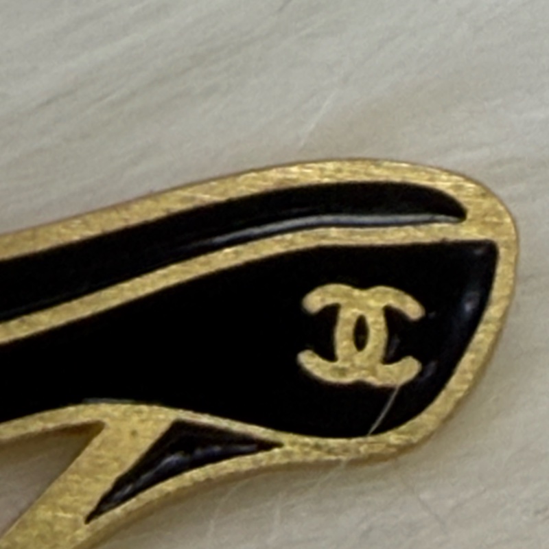 Chanel 高跟鞋造型胸針-3