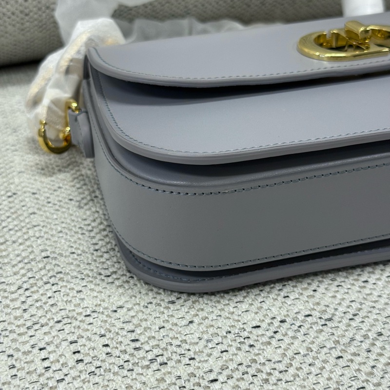 DIOR迪奧 30 Montaigne Avenue CD扣環翻蓋開合 光面牛皮革 單肩斜挎包 女款 夢幻灰色-12