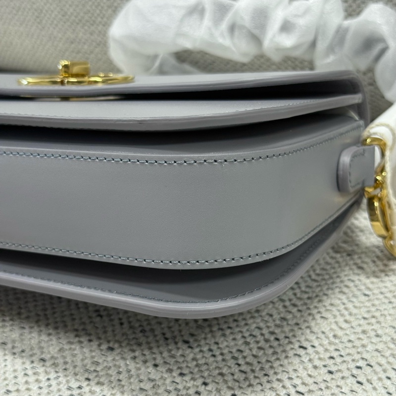 DIOR迪奧 30 Montaigne Avenue CD扣環翻蓋開合 光面牛皮革 單肩斜挎包 女款 夢幻灰色-13