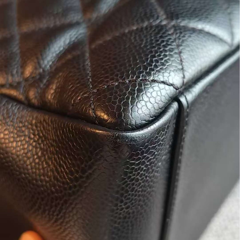 「JL精品代購」9新 香奈兒GST黑金荔枝牛皮托特包-4