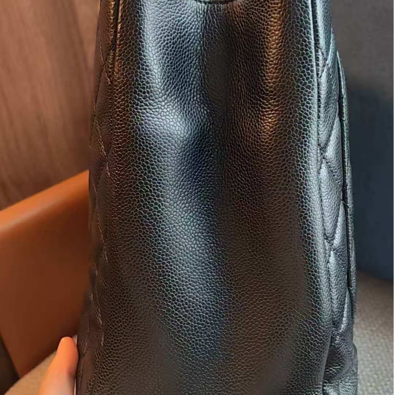 「JL精品代購」9新 香奈兒GST黑金荔枝牛皮托特包-10