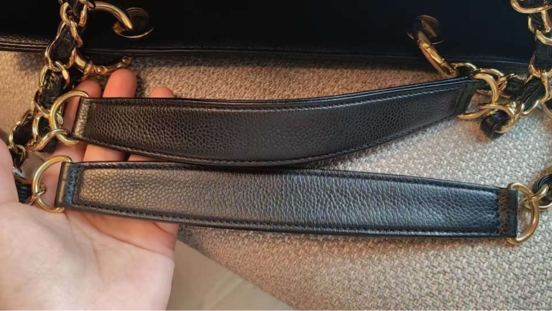 「JL精品代購」9新 香奈兒GST黑金荔枝牛皮托特包-11