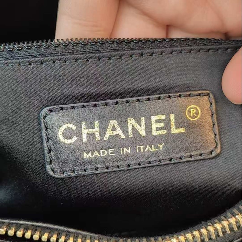 「JL精品代購」9新 香奈兒GST黑金荔枝牛皮托特包-21