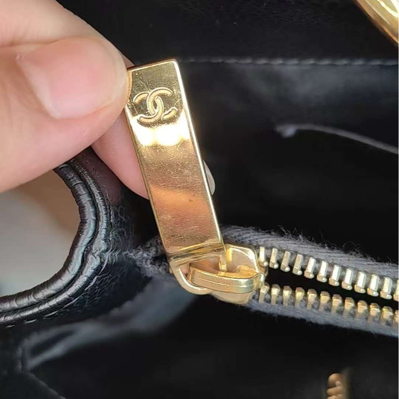 「JL精品代購」9新 香奈兒GST黑金荔枝牛皮托特包-22