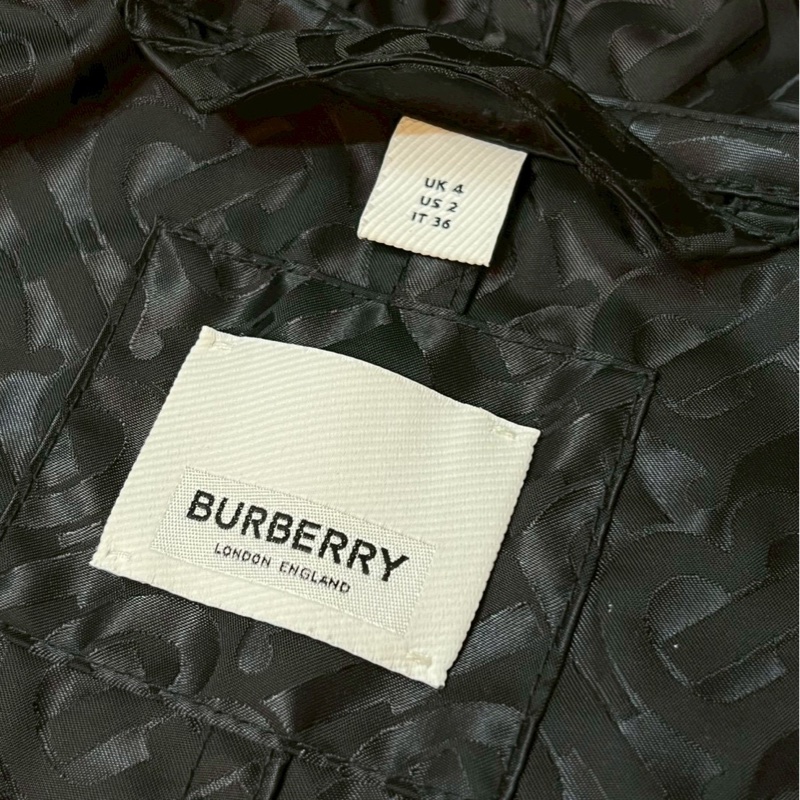 BURBERRY英國黑色專屬標誌提花連帽風雪大衣UK4-8