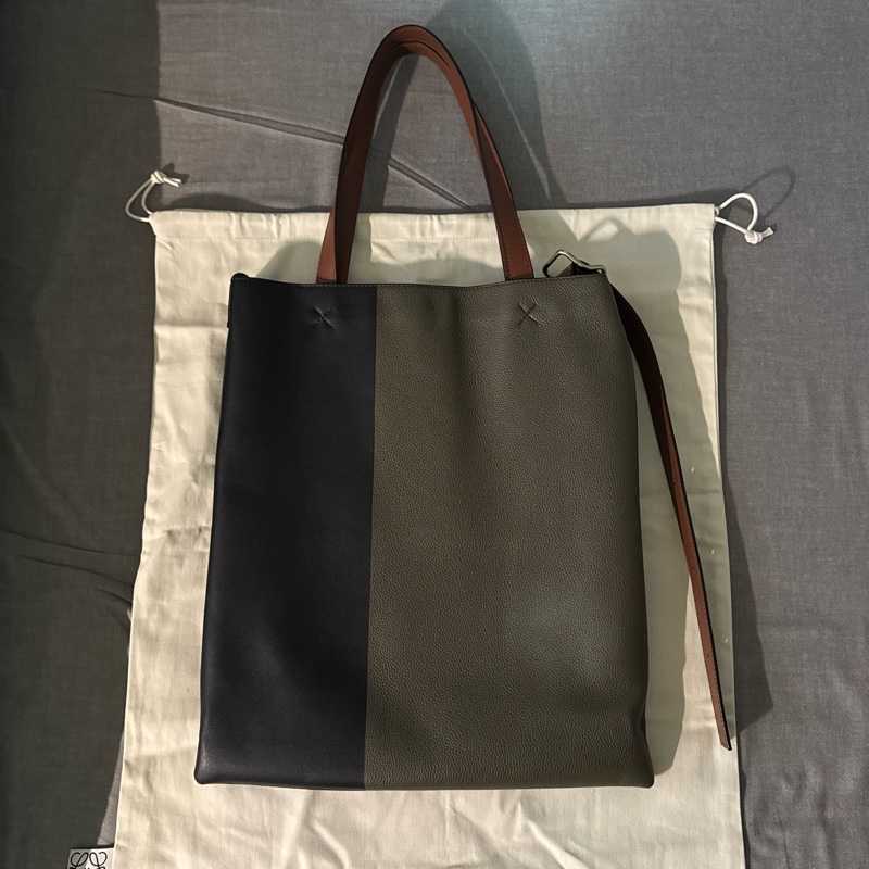 Loewe Vertical Tote Herald bag in calfskin-6