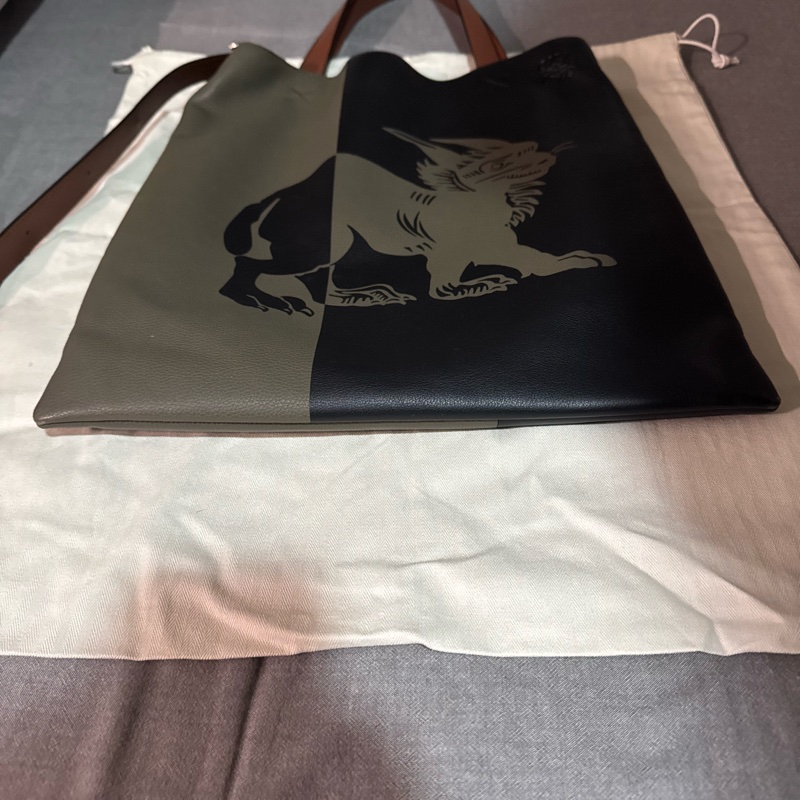 Loewe Vertical Tote Herald bag in calfskin-8