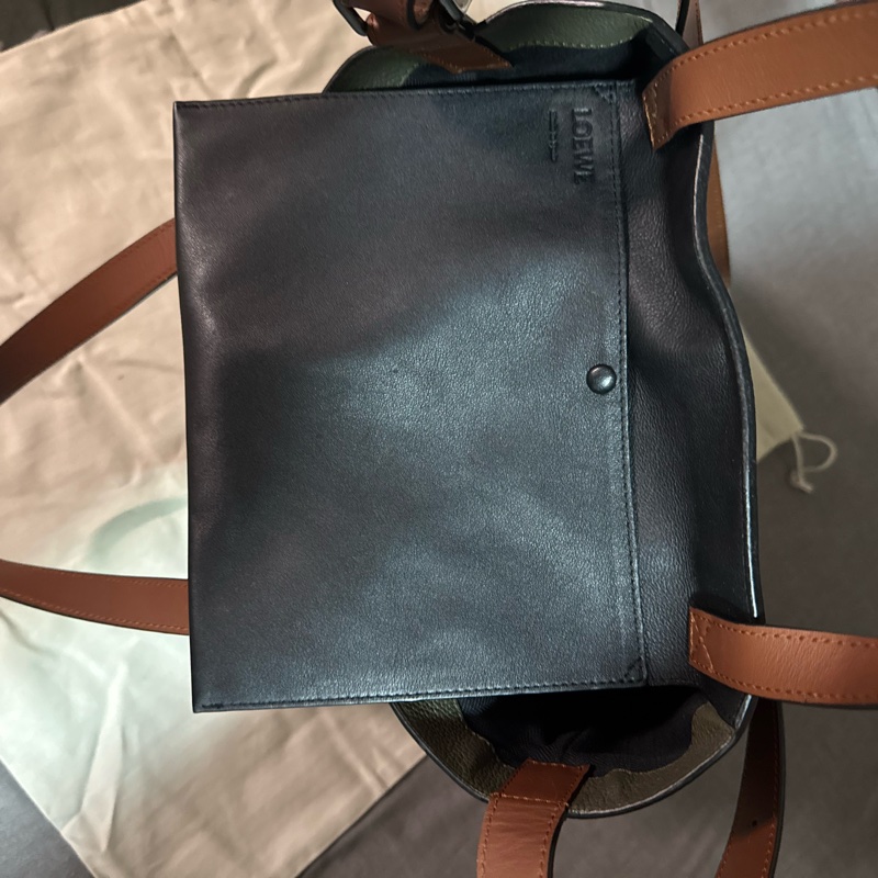 Loewe Vertical Tote Herald bag in calfskin-10