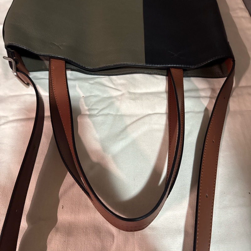 Loewe Vertical Tote Herald bag in calfskin-13