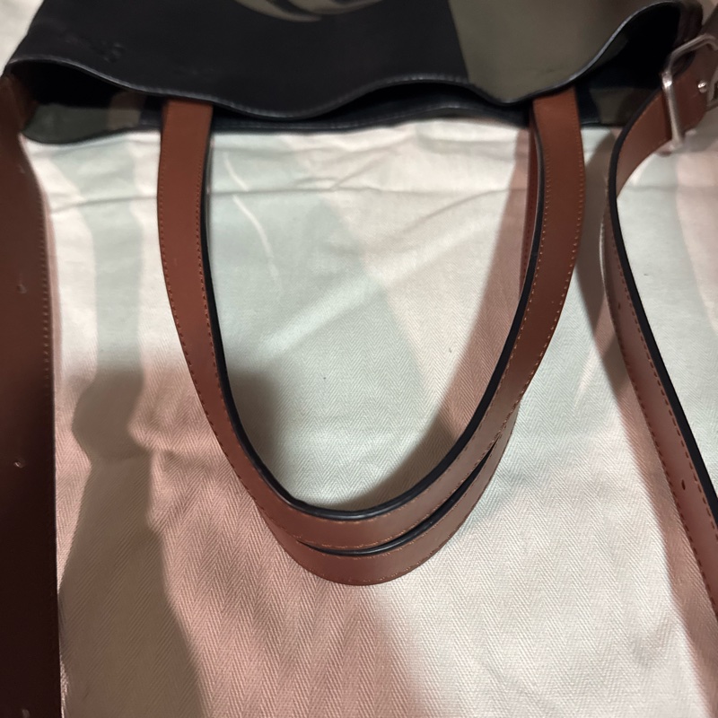 Loewe Vertical Tote Herald bag in calfskin-23