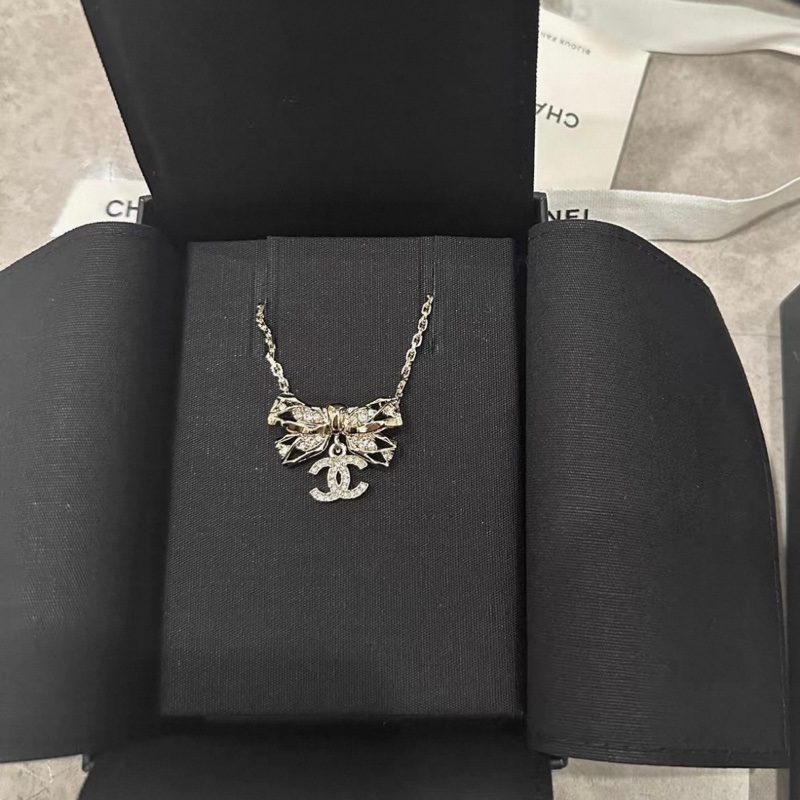 Chanel香奈兒 金色蝴蝶結鑲鑽項鍊-5
