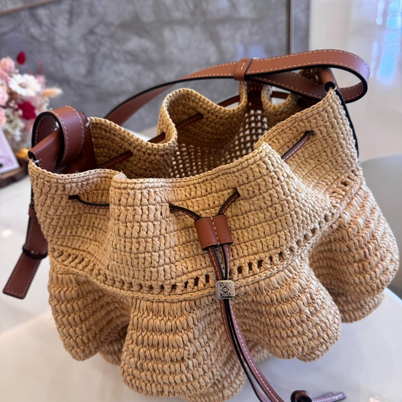 *SHIHNA名牌精品*LOEWE Balloon酒椰纖維拼小牛皮荷葉邊索繩水桶包-1