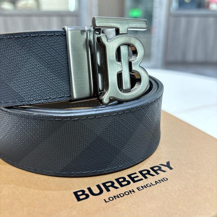 *SHIHNA名牌精品* BURBERRY 金屬霧面 LOGO 斜紋皮革男皮帶(黑) 90cm-1