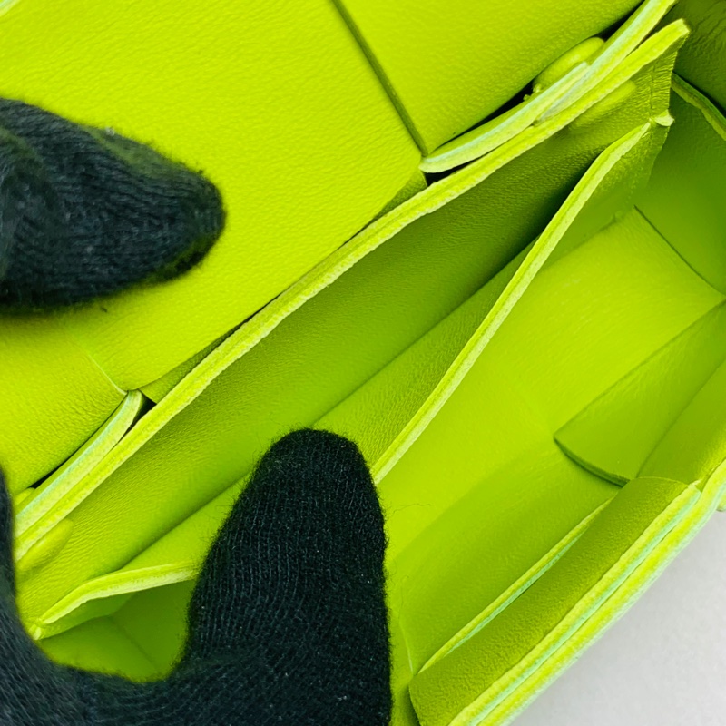 ‼️全台最甜 🎁全新閒置未使用BV Bottega Veneta Cassette mini 葆蝶家 小6格檸檬黃編織小廢包(肩背/斜背包)-3