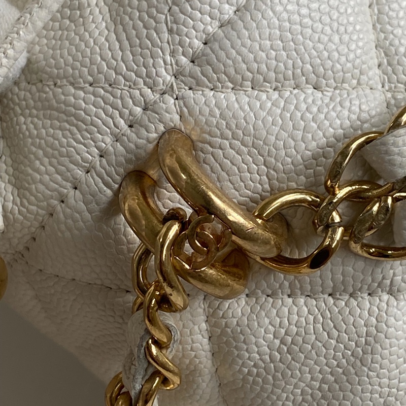 🎆迎新年只要$70000CHANEL 22K 白粒紋小牛皮斜背包 |神仙可愛|廢包當道|送禮送到心坎裡|保證正品|平台安心購鑒定-10